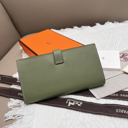 Cheap Hermes AAA Quality Wallets #1076579 Replica Wholesale [$52.00 USD] [ITEM#1076579] on Replica Hermes AAA Quality Wallets