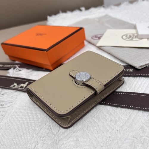 Cheap Hermes AAA Quality Wallets #1076689 Replica Wholesale [$40.00 USD] [ITEM#1076689] on Replica Hermes AAA Quality Wallets