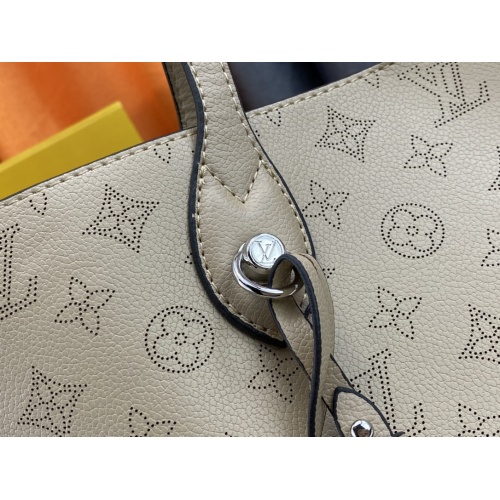 Cheap Louis Vuitton AAA Quality Shoulder Bags For Women #1077053 Replica Wholesale [$68.00 USD] [ITEM#1077053] on Replica Louis Vuitton AAA Quality Shoulder Bags