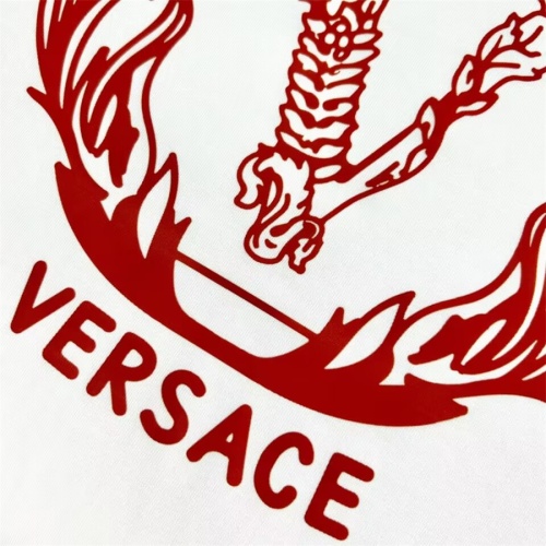 Cheap Versace T-Shirts Short Sleeved For Unisex #1078295 Replica Wholesale [$42.00 USD] [ITEM#1078295] on Replica Versace T-Shirts