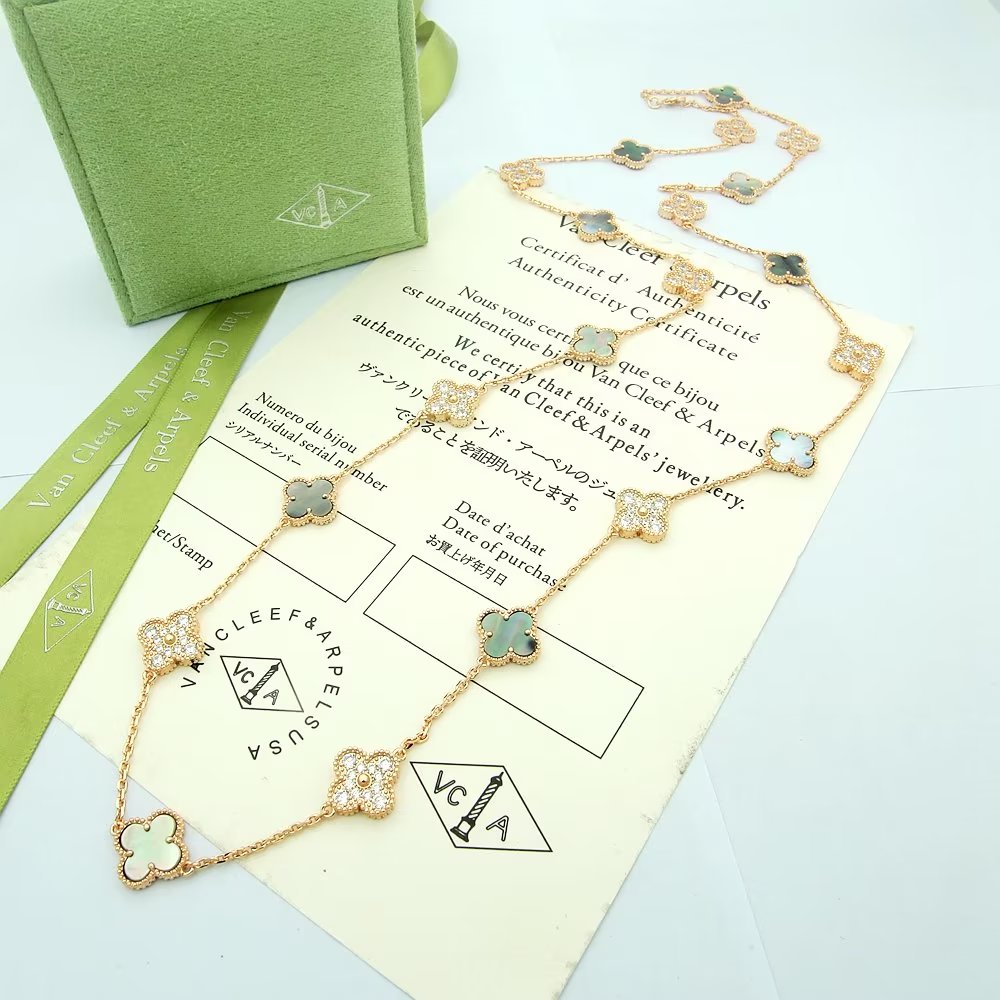 Cheap Van Cleef & Arpels Necklaces For Women 1072565 Replica Wholesale
