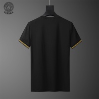 Cheap Versace Tracksuits Short Sleeved For Men #1068593 Replica Wholesale [$60.00 USD] [ITEM#1068593] on Replica Versace Tracksuits