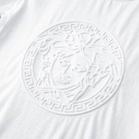 Cheap Versace Tracksuits Short Sleeved For Men #1068602 Replica Wholesale [$60.00 USD] [ITEM#1068602] on Replica Versace Tracksuits