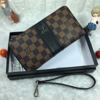 Louis Vuitton AAA Man Wallets #1070373