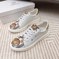 Versace Casual Shoes For Men #1070558