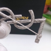Cheap Yves Saint Laurent Brooches #1072264 Replica Wholesale [$27.00 USD] [ITEM#1072264] on Replica Yves Saint Laurent Brooches
