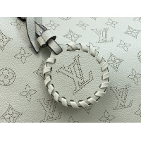 Cheap Louis Vuitton AAA Quality Shoulder Bags For Women #1077052 Replica Wholesale [$68.00 USD] [ITEM#1077052] on Replica Louis Vuitton AAA Quality Shoulder Bags