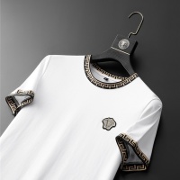 Cheap Versace Tracksuits Short Sleeved For Men #1078370 Replica Wholesale [$68.00 USD] [ITEM#1078370] on Replica Versace Tracksuits