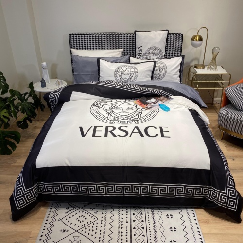Cheap Versace Bedding #1083337 Replica Wholesale [$82.00 USD] [ITEM#1083337] on Replica Versace Bedding
