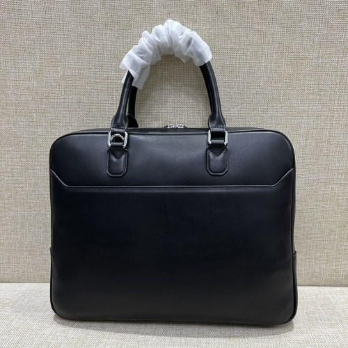 Cheap Christian Dior AAA Man Handbags #1088524 Replica Wholesale [$210.00 USD] [ITEM#1088524] on Replica Christian Dior AAA Man Handbags