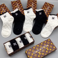 Cheap Louis Vuitton LV Socks #1081454 Replica Wholesale [$27.00 USD] [ITEM#1081454] on Replica Louis Vuitton LV Socks
