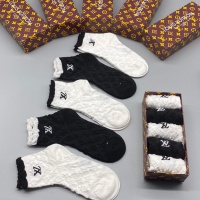 Cheap Louis Vuitton LV Socks #1081454 Replica Wholesale [$27.00 USD] [ITEM#1081454] on Replica Louis Vuitton LV Socks