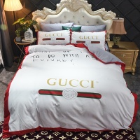 Gucci Bedding #1083308