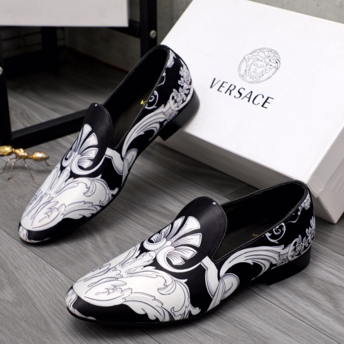Cheap Versace Leather Shoes For Men #1091277 Replica Wholesale [$82.00 USD] [ITEM#1091277] on Replica Versace Leather Shoes