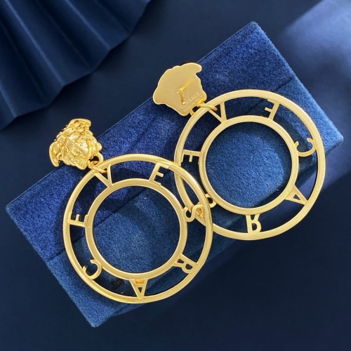 Cheap Versace Earrings For Women #1092800 Replica Wholesale [$32.00 USD] [ITEM#1092800] on Replica Versace Earrings