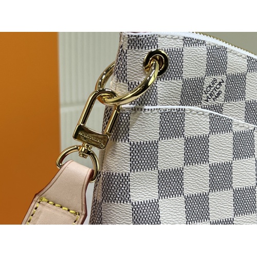 Cheap Louis Vuitton AAA Quality Messenger Bags For Women #1093329 Replica Wholesale [$72.00 USD] [ITEM#1093329] on Replica Louis Vuitton AAA Quality Messenger Bags