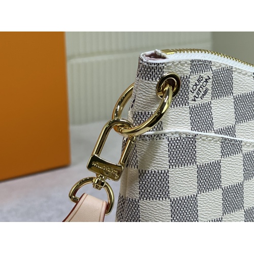 Cheap Louis Vuitton AAA Quality Messenger Bags For Women #1093335 Replica Wholesale [$68.00 USD] [ITEM#1093335] on Replica Louis Vuitton AAA Quality Messenger Bags