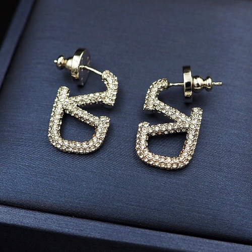 Cheap Valentino Earrings For Women #1098396 Replica Wholesale [$27.00 USD] [ITEM#1098396] on Replica Valentino Earrings