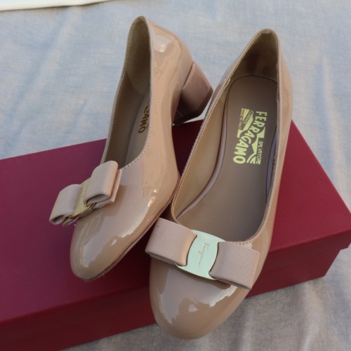 Cheap Salvatore Ferragamo Flat Shoes For Women #1099043 Replica Wholesale [$96.00 USD] [ITEM#1099043] on Replica Salvatore Ferragamo Flat Shoes