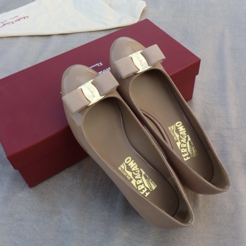 Cheap Salvatore Ferragamo Flat Shoes For Women #1099043 Replica Wholesale [$96.00 USD] [ITEM#1099043] on Replica Salvatore Ferragamo Flat Shoes