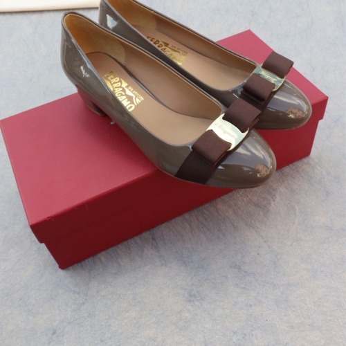 Cheap Salvatore Ferragamo Flat Shoes For Women #1099055 Replica Wholesale [$96.00 USD] [ITEM#1099055] on Replica Salvatore Ferragamo Flat Shoes