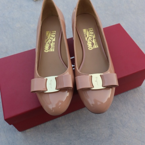 Cheap Salvatore Ferragamo Flat Shoes For Women #1099063 Replica Wholesale [$96.00 USD] [ITEM#1099063] on Replica Salvatore Ferragamo Flat Shoes