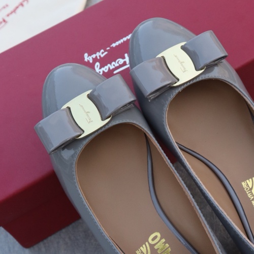 Cheap Salvatore Ferragamo Flat Shoes For Women #1099064 Replica Wholesale [$96.00 USD] [ITEM#1099064] on Replica Salvatore Ferragamo Flat Shoes