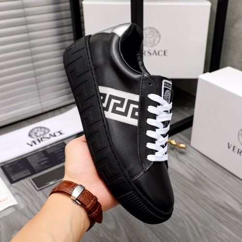Cheap Versace Casual Shoes For Men #1099411 Replica Wholesale [$72.00 USD] [ITEM#1099411] on Replica Versace Casual Shoes