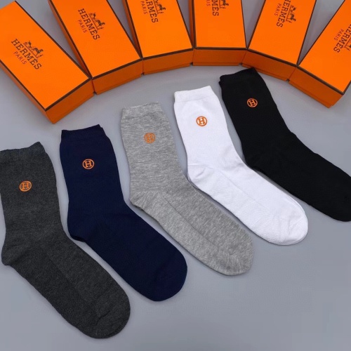 Cheap Hermes Socks #1100478 Replica Wholesale [$29.00 USD] [ITEM#1100478] on Replica Hermes Socks