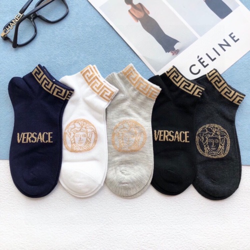 Cheap Versace Socks For Men #1100588 Replica Wholesale [$25.00 USD] [ITEM#1100588] on Replica Versace Socks