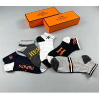 Cheap Hermes Socks For Men #1090611 Replica Wholesale [$27.00 USD] [ITEM#1090611] on Replica Hermes Socks