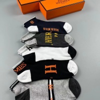 Cheap Hermes Socks For Men #1090611 Replica Wholesale [$27.00 USD] [ITEM#1090611] on Replica Hermes Socks