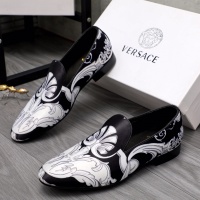 Versace Leather Shoes For Men #1091277