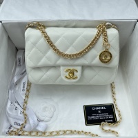 Chanel AAA Quality Messenger Bags For Women #1092989