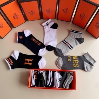 Cheap Hermes Socks #1100333 Replica Wholesale [$25.00 USD] [ITEM#1100333] on Replica Hermes Socks