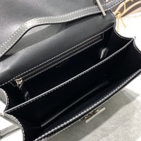 Cheap Burberry AAA Quality Messenger Bags For Women #1100464 Replica Wholesale [$92.00 USD] [ITEM#1100464] on Replica Burberry AAA Messenger Bags