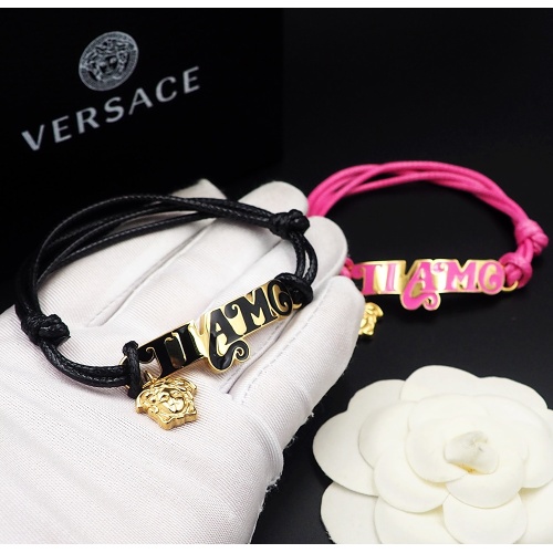 Cheap Versace Bracelets #1101064 Replica Wholesale [$25.00 USD] [ITEM#1101064] on Replica Versace Bracelets