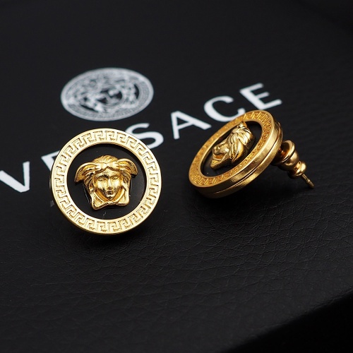 Cheap Versace Earrings For Women #1101066 Replica Wholesale [$25.00 USD] [ITEM#1101066] on Replica Versace Earrings