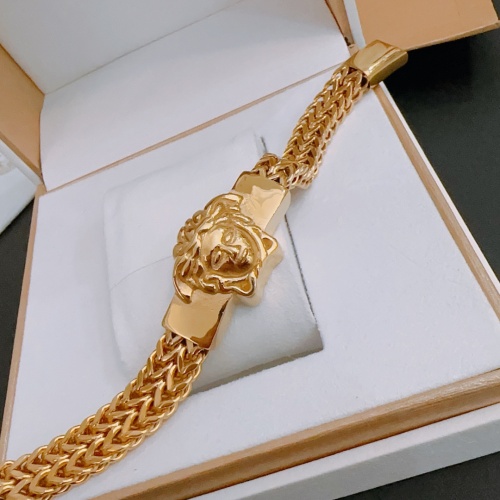 Cheap Versace Bracelets #1103155 Replica Wholesale [$85.00 USD] [ITEM#1103155] on Replica Versace Bracelets