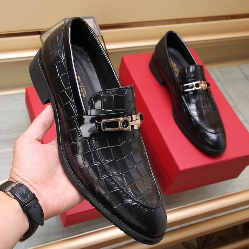 Cheap Salvatore Ferragamo Leather Shoes For Men #1105657 Replica Wholesale [$92.00 USD] [ITEM#1105657] on Replica Salvatore Ferragamo Leather Shoes