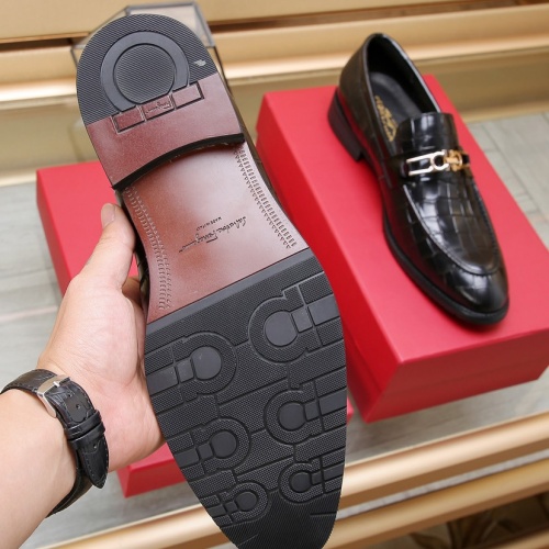 Cheap Salvatore Ferragamo Leather Shoes For Men #1105657 Replica Wholesale [$92.00 USD] [ITEM#1105657] on Replica Salvatore Ferragamo Leather Shoes