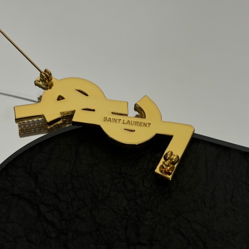 Cheap Yves Saint Laurent Brooches For Women #1108324 Replica Wholesale [$42.00 USD] [ITEM#1108324] on Replica Yves Saint Laurent Brooches