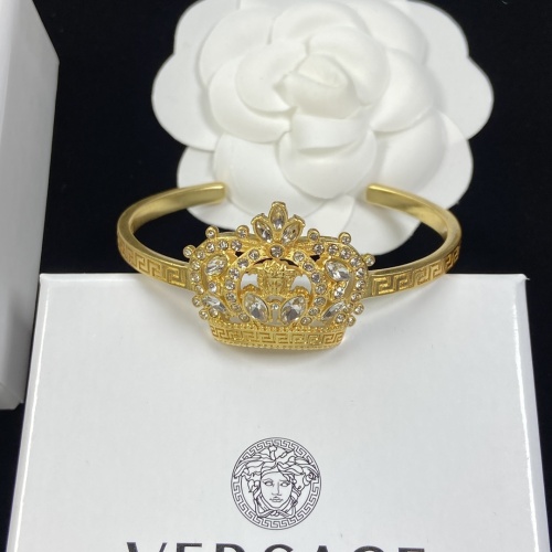 Cheap Versace Jewelry Set For Women #1108925 Replica Wholesale [$72.00 USD] [ITEM#1108925] on Replica Versace Jewelry Set