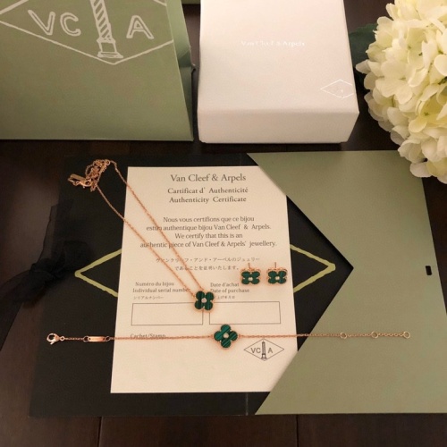 Cheap Van Cleef &amp; Arpels Jewelry Set For Women #1108967 Replica Wholesale [$64.00 USD] [ITEM#1108967] on Replica Van Cleef &amp; Arpels Jewelry Set