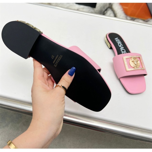 Cheap Versace Slippers For Women #1109765 Replica Wholesale [$82.00 USD] [ITEM#1109765] on Replica Versace Slippers