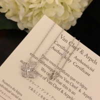 Cheap Van Cleef &amp; Arpels Jewelry Set For Women #1108895 Replica Wholesale [$82.00 USD] [ITEM#1108895] on Replica Van Cleef &amp; Arpels Jewelry Set