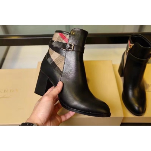 Burberry Boots For Women #1111679