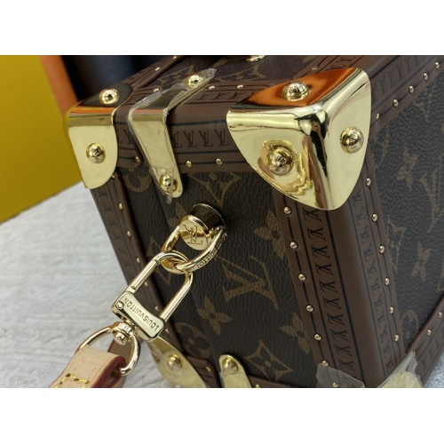 Cheap Louis Vuitton AAA Quality Messenger Bags For Women #1113626 Replica Wholesale [$130.00 USD] [ITEM#1113626] on Replica Louis Vuitton AAA Quality Messenger Bags