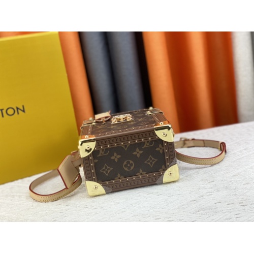 Cheap Louis Vuitton AAA Quality Messenger Bags For Women #1113627 Replica Wholesale [$130.00 USD] [ITEM#1113627] on Replica Louis Vuitton AAA Quality Messenger Bags