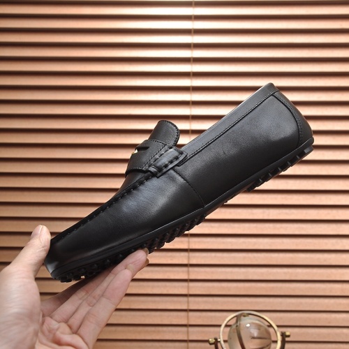 Cheap Versace Leather Shoes For Men #1113647 Replica Wholesale [$98.00 USD] [ITEM#1113647] on Replica Versace Leather Shoes